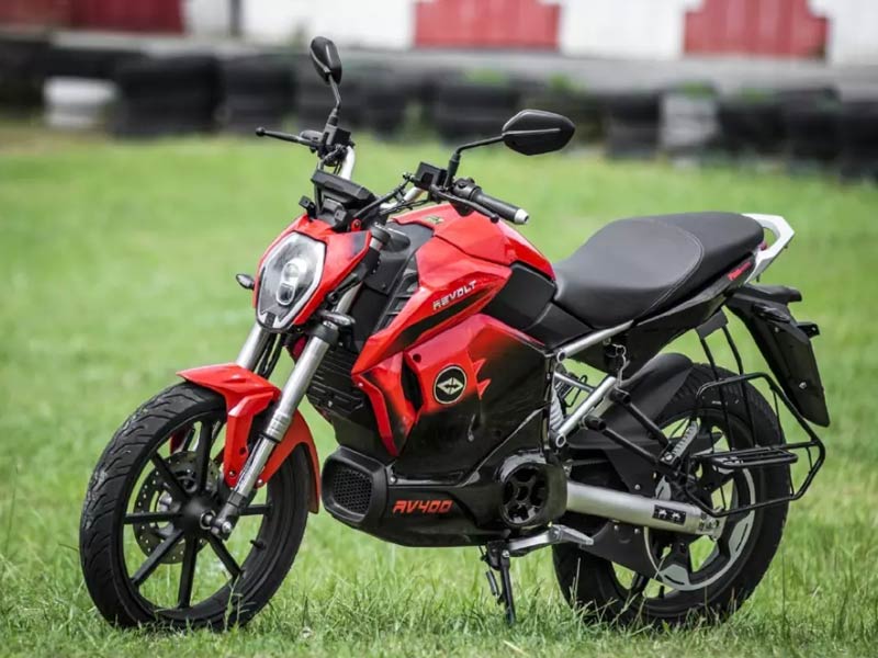 Revolt RV 400