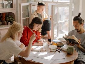 5 Money-Saving Tips and Tricks for College Students