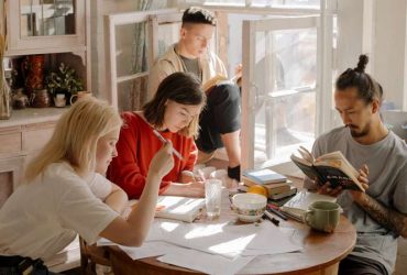 5 Money-Saving Tips and Tricks for College Students