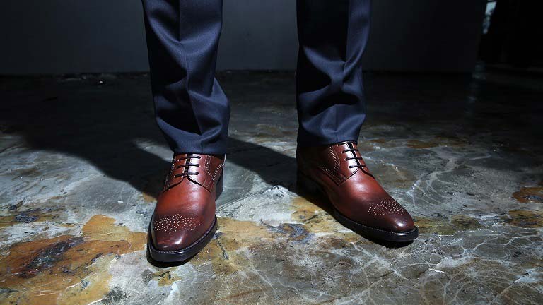 Grow your height naturally with Elevator Shoes