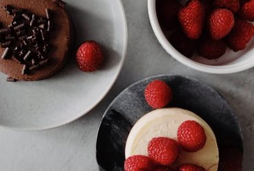 Get Premium Cakes At Your Doorsteps by Ordering Them Online