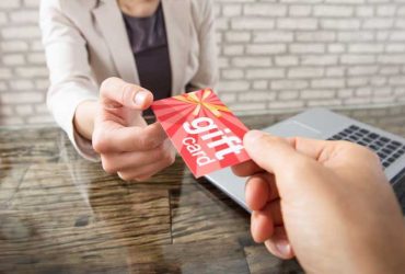5 Surprising Benefits of Giving Gift Cards As a Gift