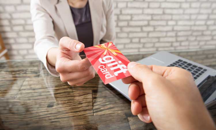 5 Surprising Benefits of Giving Gift Cards As a Gift