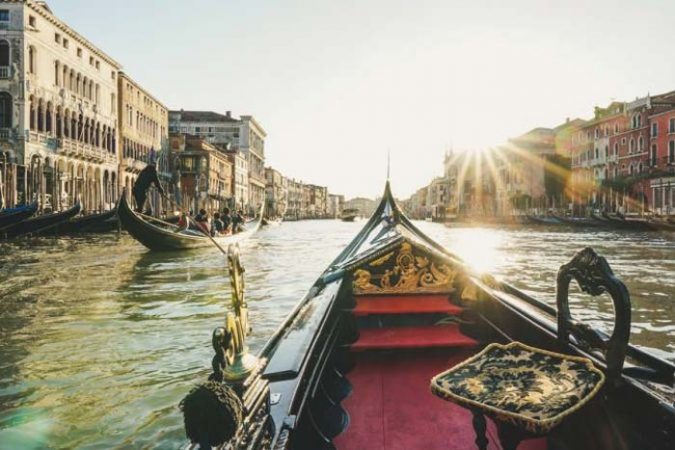 Romantic gondola rides