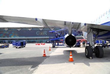 What is the best way to book domestic flights in India?