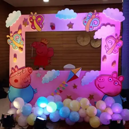 Balloons & Balloons Everywhere