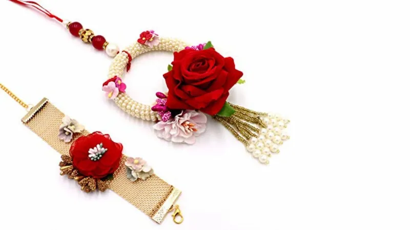For Rakshabandhan, Check Out These Attractive Bhaiya Bhabhi Rakhi!