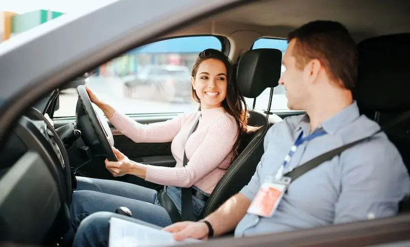 What are the Benefits of Taking Driving Lessons