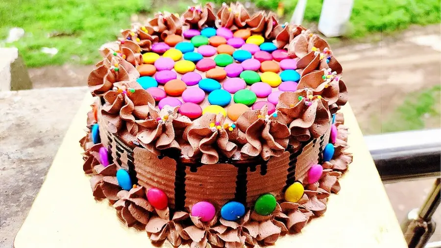 Give These Gems Cake To Your Kids