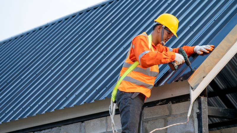 Commercial roof maintenance